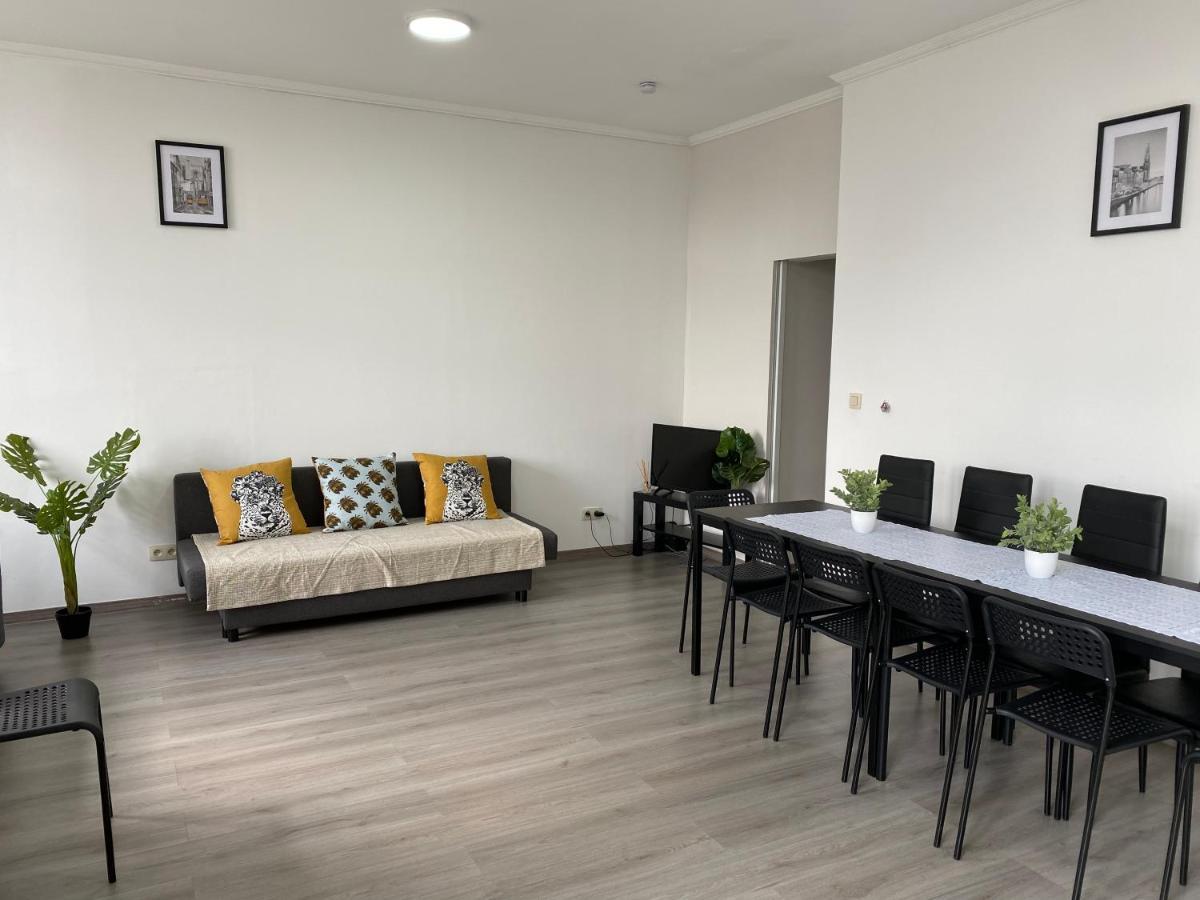 Apartments Plantin 3 Sleeping Rooms 2 Bathrooms. Antwerpen Exterior foto